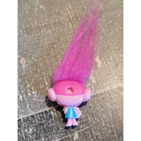 DWA 2019 Hasbro mini trolls poppy toy figure - Picture 3 of 3